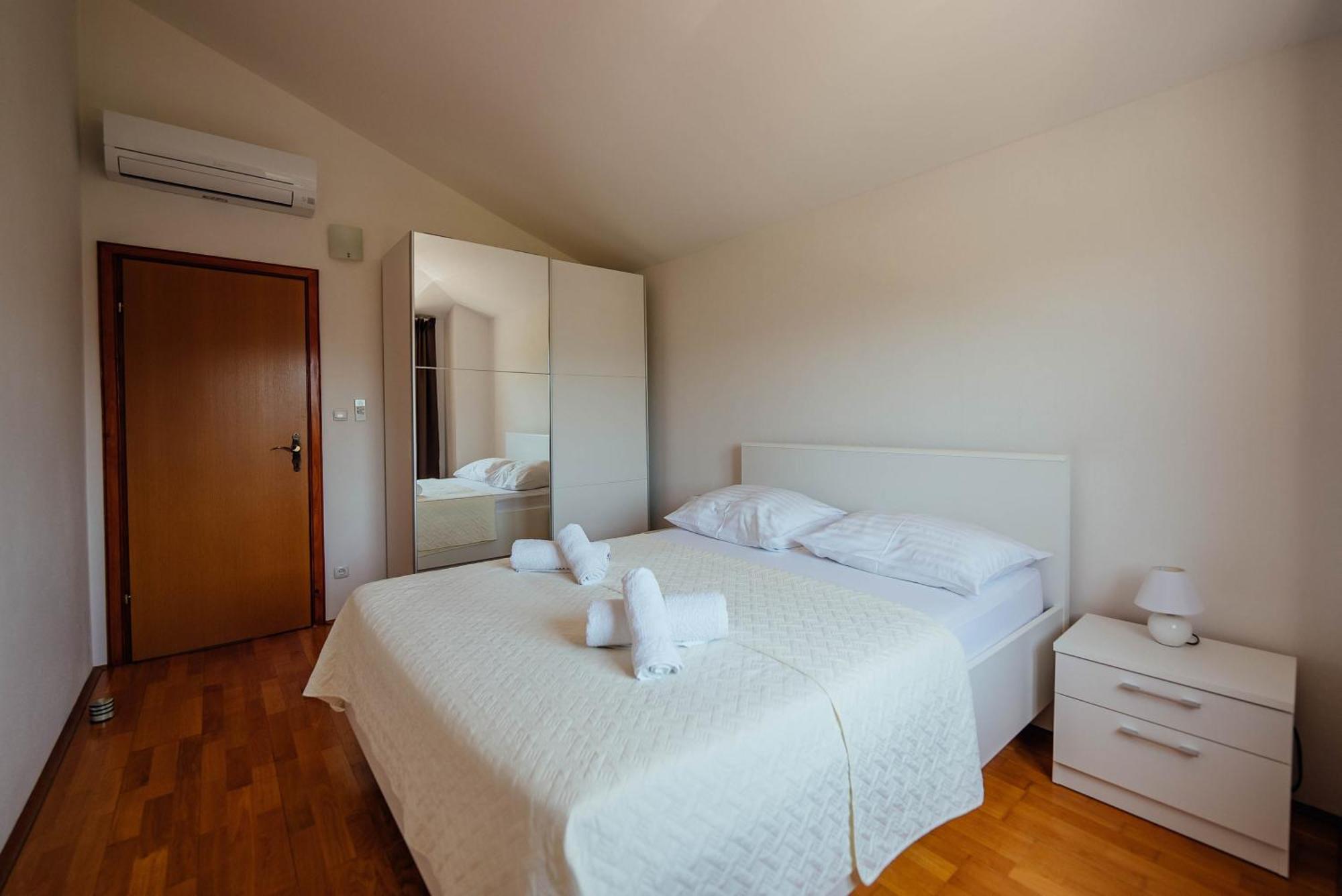 Villa Latica Donji Prolozac Экстерьер фото