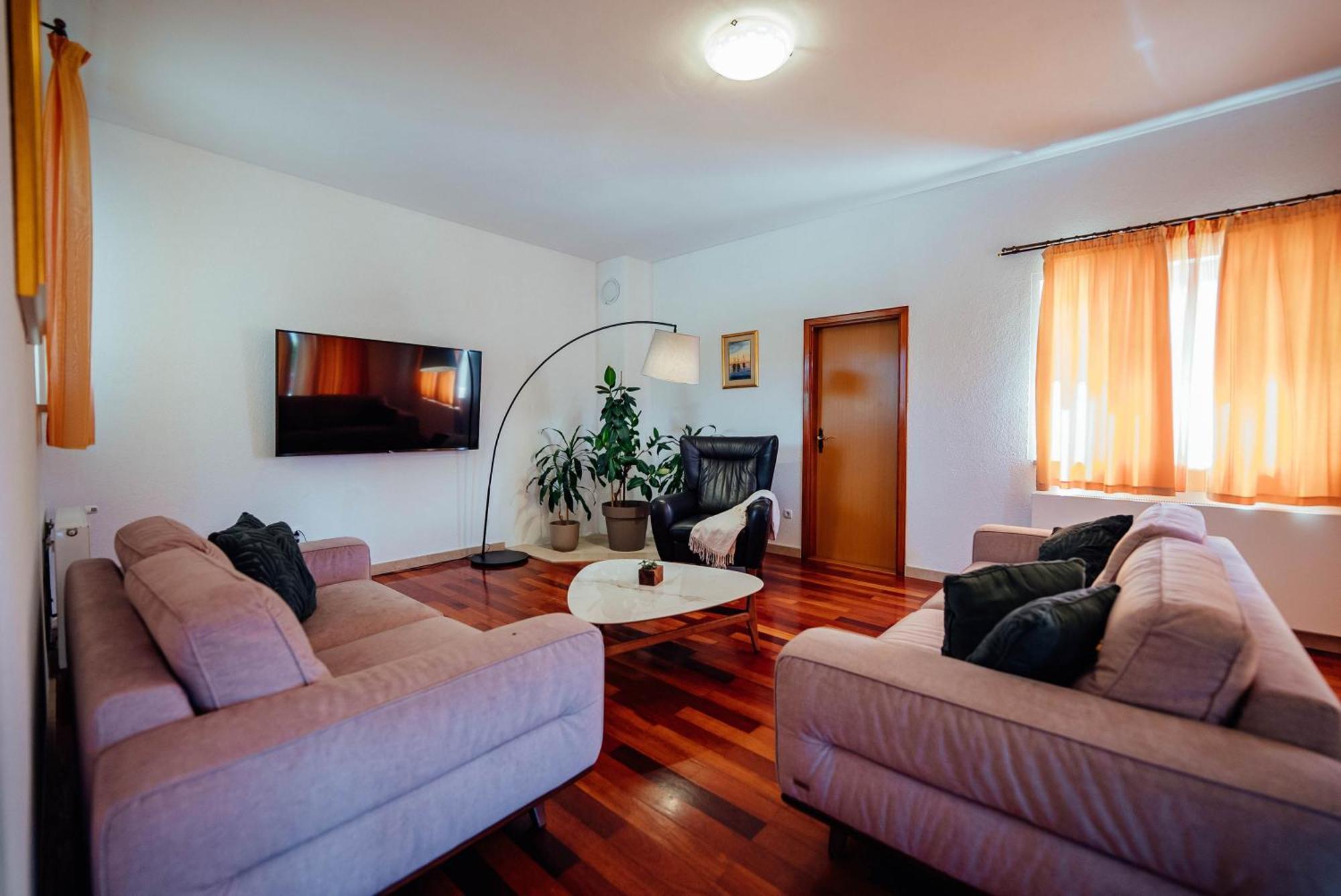Villa Latica Donji Prolozac Экстерьер фото